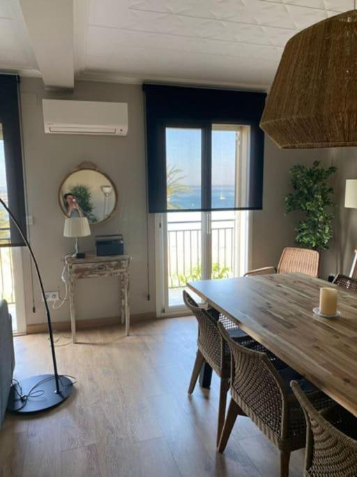 Primera Linea De Mar Y Playa Apartment Roses